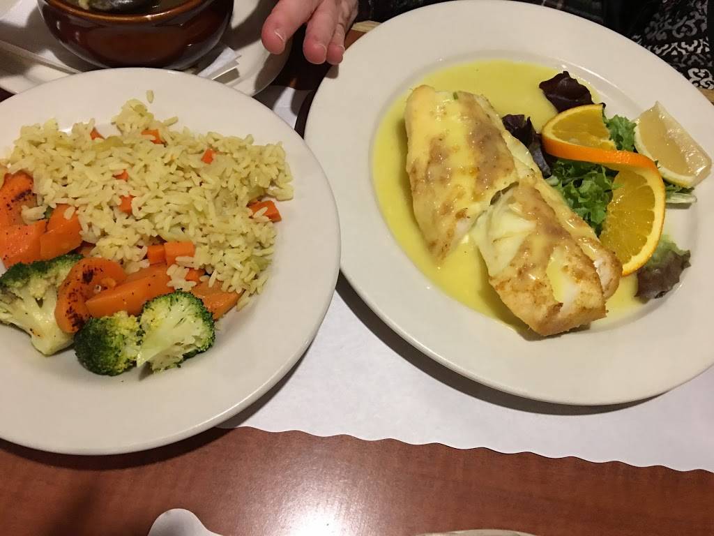 Yannis Pizza Restaurant | restaurant | 296 Main St, Newington, CT 06111, USA | 8606673500 OR +1 860-667-3500