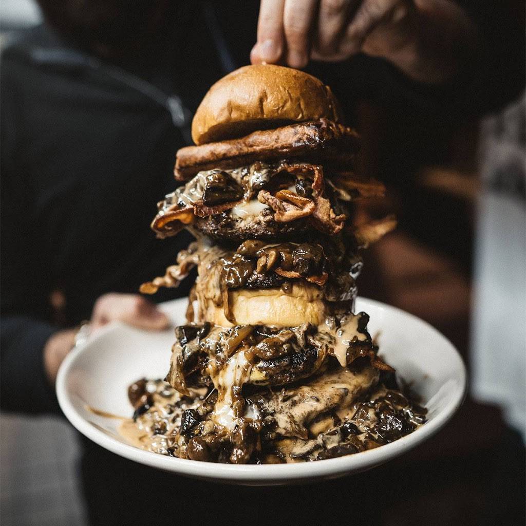 La Belle et La Boeuf Burger Bar | restaurant | 1250 Rue Douglas suite 101, Saint-Jean-sur-Richelieu, QC J2W 1C7, Canada | 4503594554 OR +1 450-359-4554