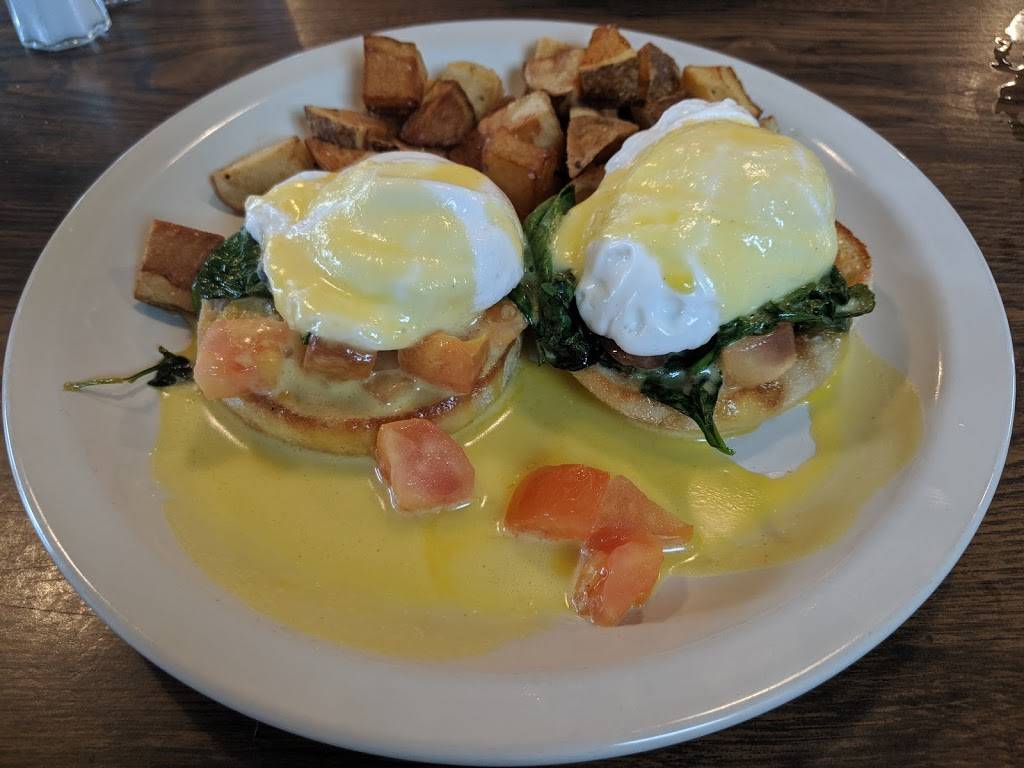 The Village Bakery and Bistro | restaurant | 2162 Main St, West Warren, MA 01092, USA | 4134368527 OR +1 413-436-8527