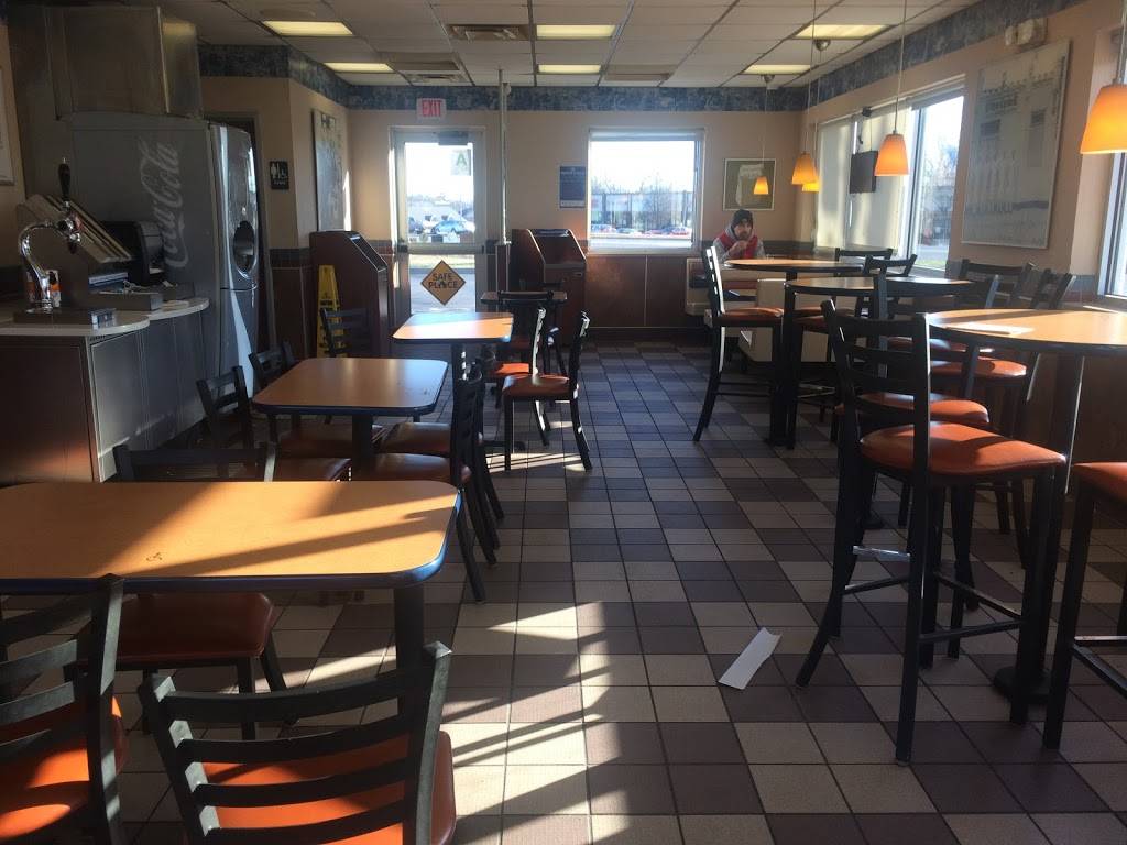White Castle | restaurant | 12413 Shelbyville Rd, Louisville, KY 40243, USA | 5024893761 OR +1 502-489-3761