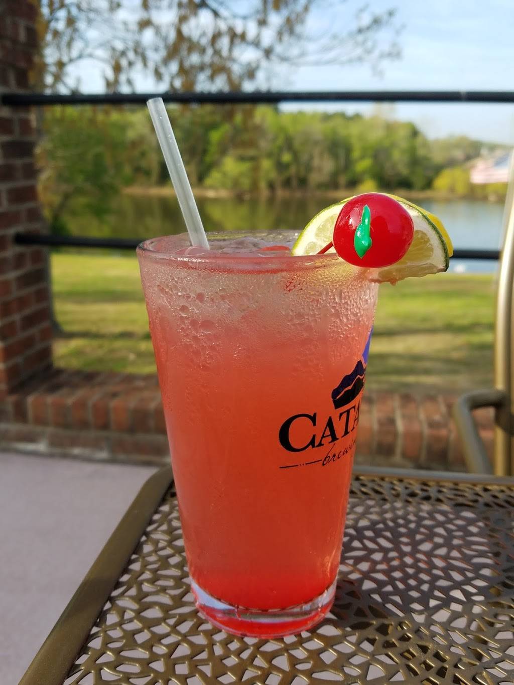 Mermaid Point | restaurant | 100 S Main St, Lillington, NC 27546, USA | 9108934571 OR +1 910-893-4571