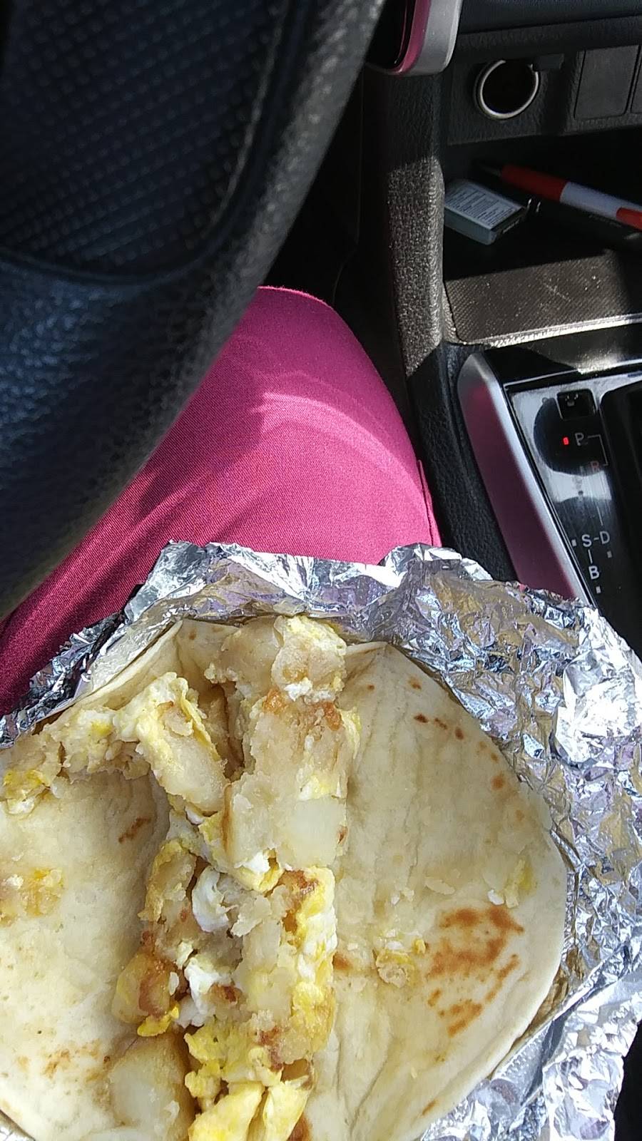 Geneses Honduran Restaurant | restaurant | 1823 Buena Vista St, San Antonio, TX 78207, USA | 2103286303 OR +1 210-328-6303