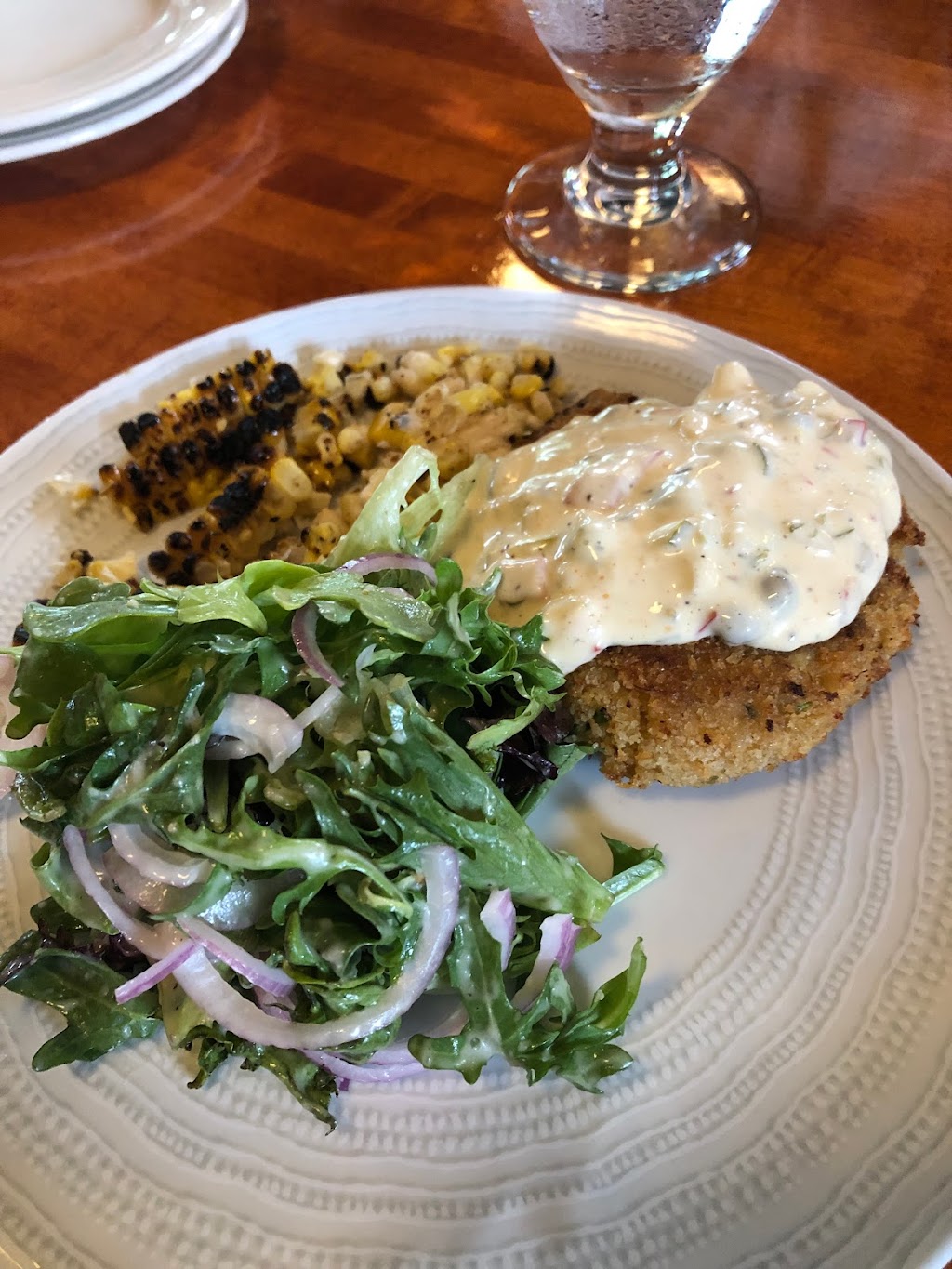 Lighthouse Inn | restaurant | 6 W Guthrie Pl, New London, CT 06320, USA | 8607097883 OR +1 860-709-7883