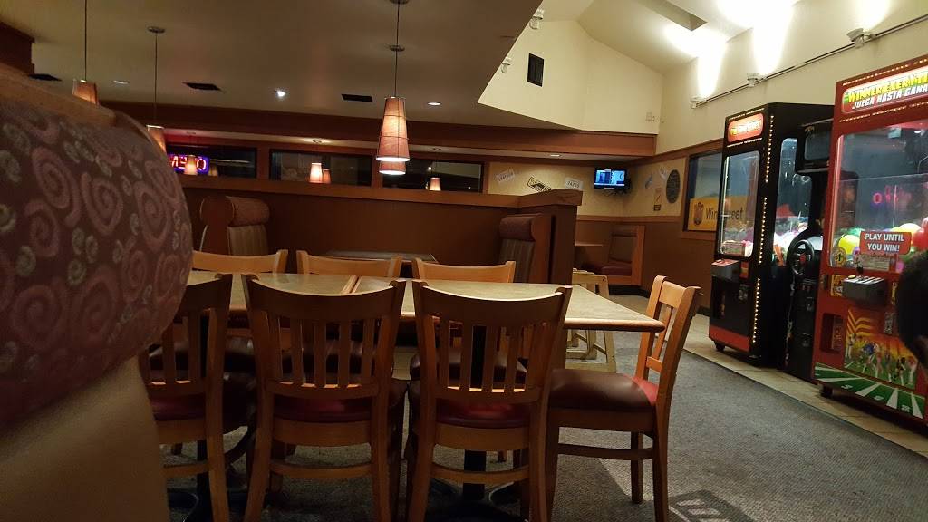 Pizza Hut | restaurant | 72310 CA-111, Palm Desert, CA 92260, USA | 7607764777 OR +1 760-776-4777