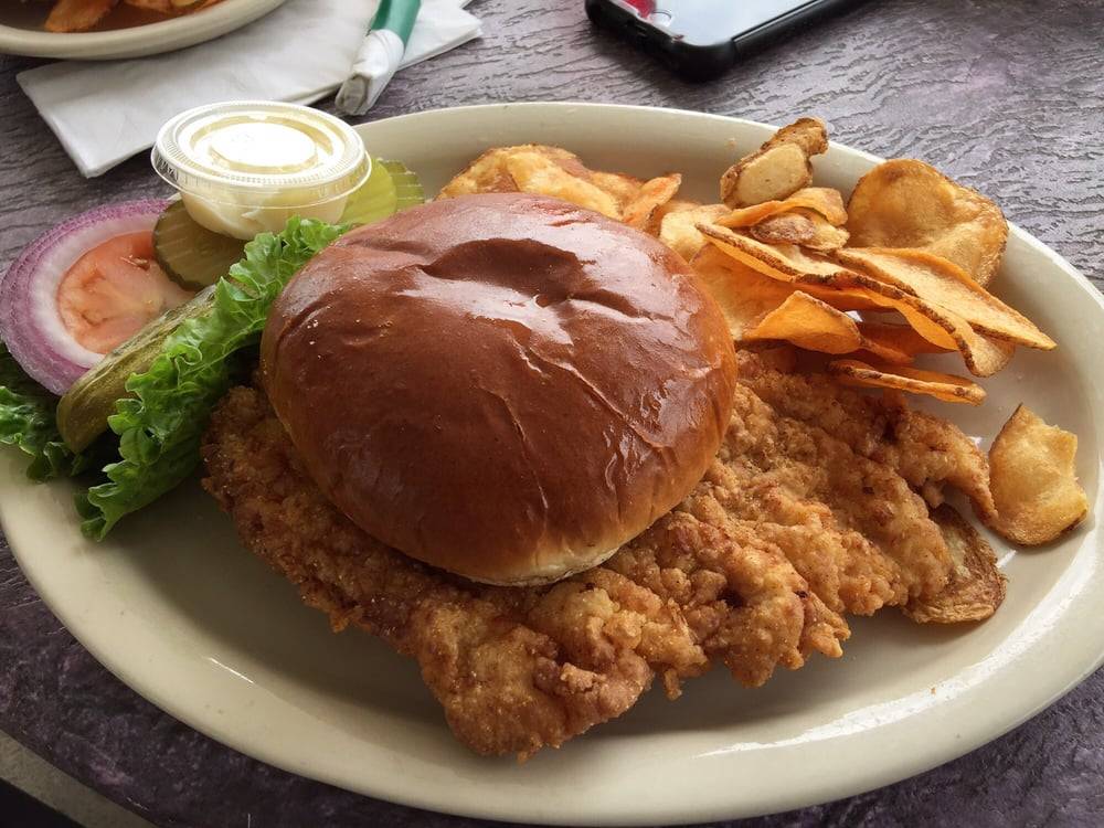 Fort Ben Pub | restaurant | 5645 N Post Rd, Indianapolis, IN 46216, USA | 3175476701 OR +1 317-547-6701