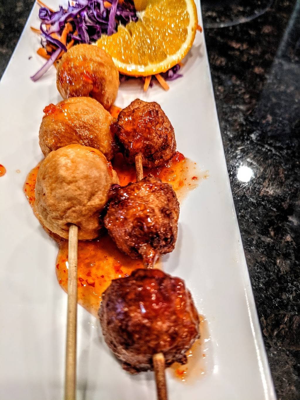 Issara Thai | restaurant | 2558 Laning Rd, San Diego, CA 92106, USA | 6199558500 OR +1 619-955-8500