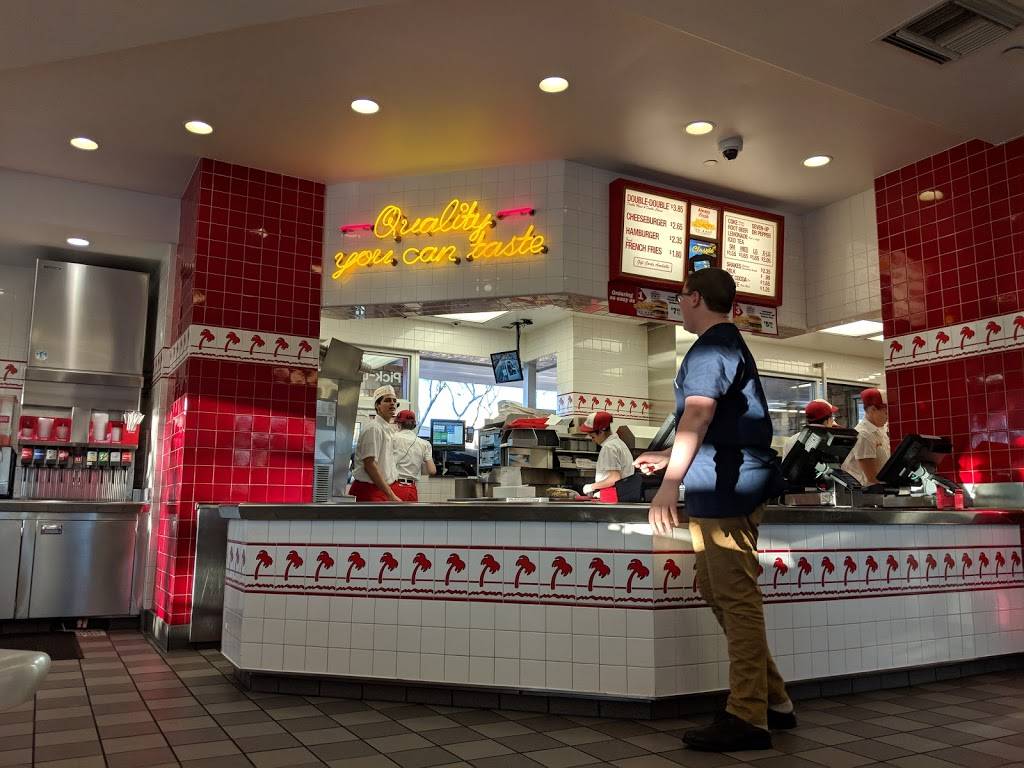 In-N-Out Burger | restaurant | 21001 N Tatum Blvd, Phoenix, AZ 85050, USA | 8007861000 OR +1 800-786-1000