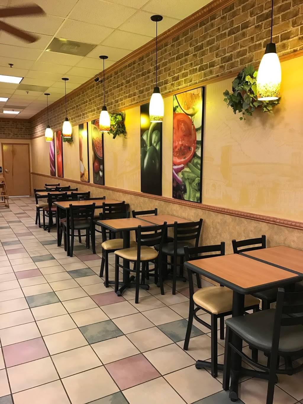 Subway | restaurant | 12300 Price Club Plaza, Fairfax, VA 22030, USA | 7035438157 OR +1 703-543-8157