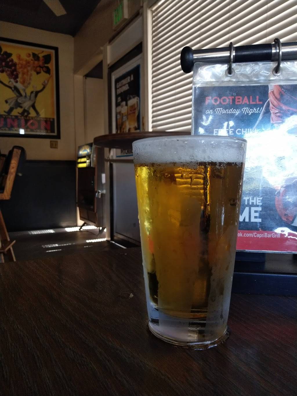 Capri Bar & Grill | restaurant | 320 E Katella Ave, Orange, CA 92867, USA | 7146395320 OR +1 714-639-5320