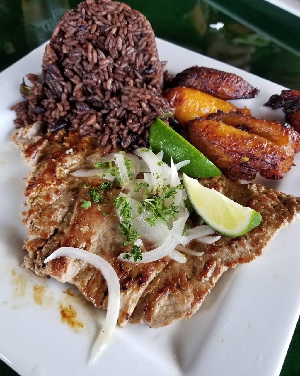 Wajiros Restaurant | restaurant | 12670 SW 8th St, Miami, FL 33184, USA | 3052279604 OR +1 305-227-9604