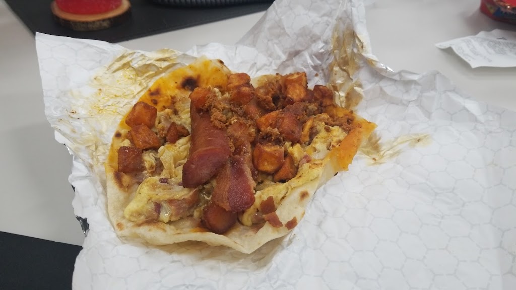 Laredo Taco Company | restaurant | 18555 TX-249, Houston, TX 77070, USA | 3463253359 OR +1 346-325-3359