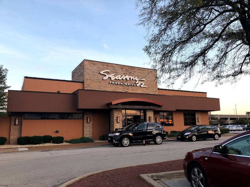Seasons 52 | restaurant | 3 Oakbrook Center, Oak Brook, IL 60523, USA | 6305714752 OR +1 630-571-4752