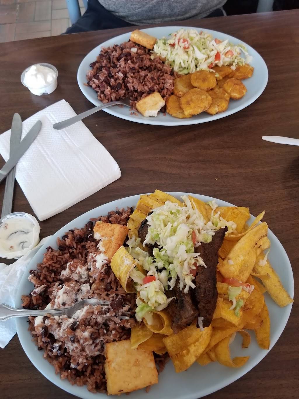 El Comandante | restaurant | 15335 Parthenia St, North Hills, CA 91343, USA | 8188933679 OR +1 818-893-3679