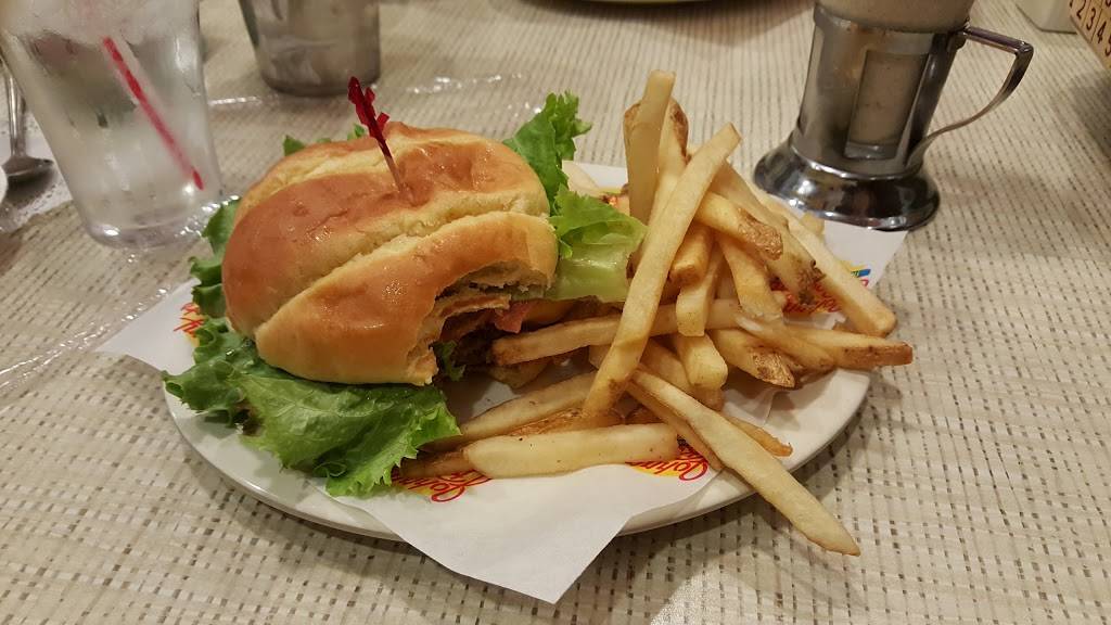 Johnny Rockets | restaurant | 651 Kapkowski Rd Space 2069, Elizabeth, NJ 07201, USA | 9089940110 OR +1 908-994-0110