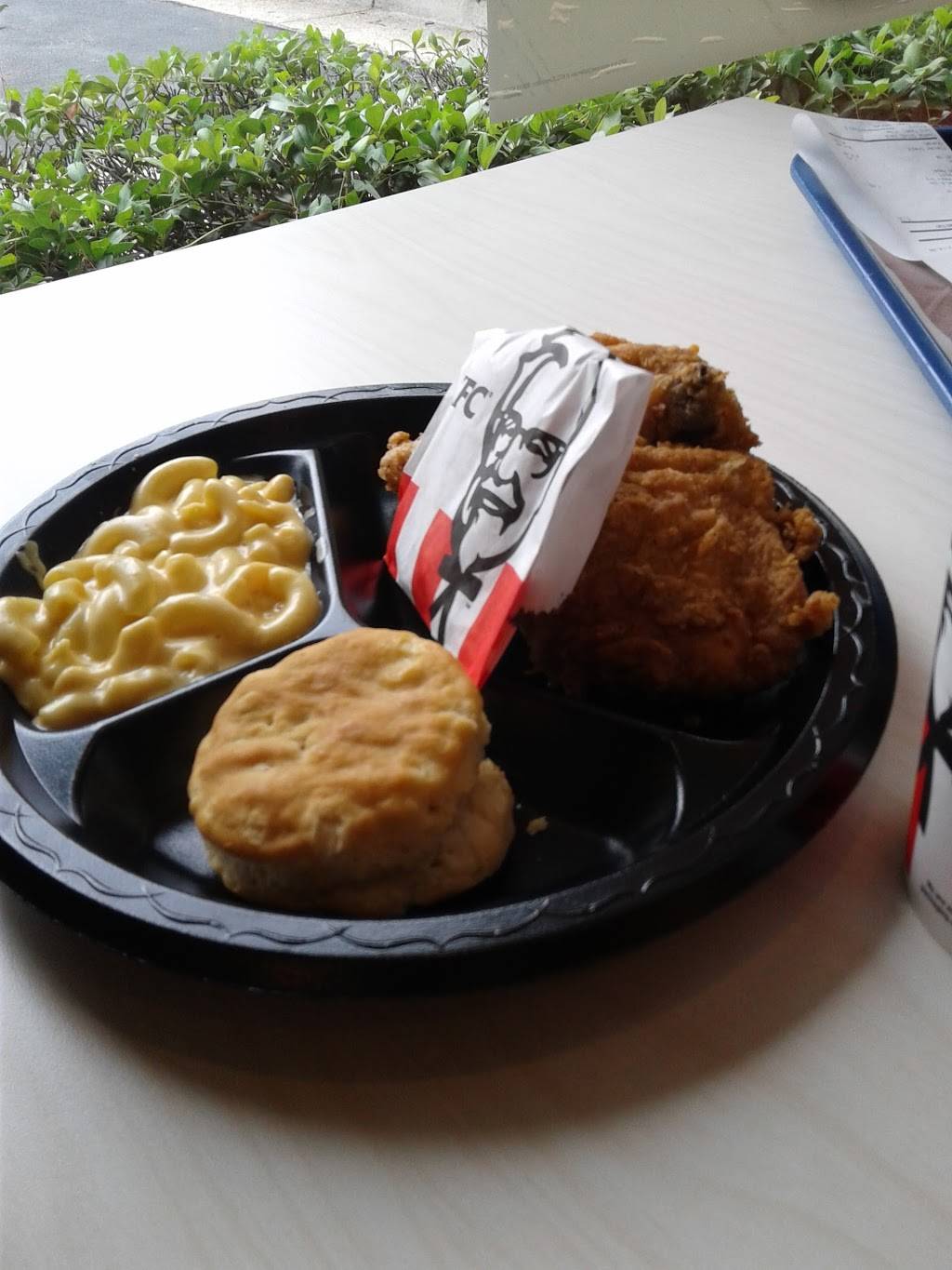 KFC | restaurant | 2072 S Independence Blvd, Virginia Beach, VA 23453, USA | 7574169230 OR +1 757-416-9230