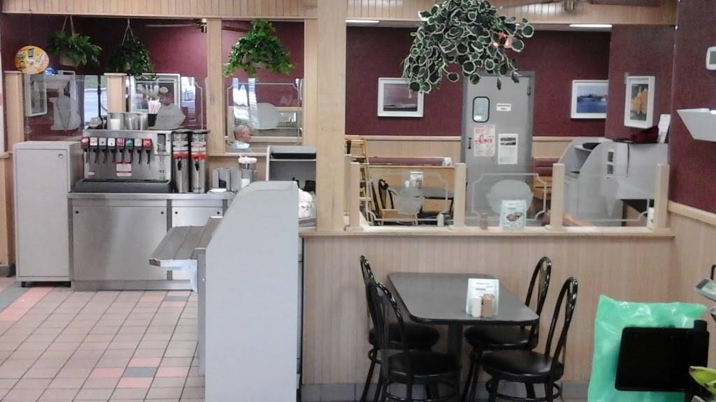 Braums Ice Cream & Burger Restaurant | restaurant | 1505 S Main St, Weatherford, TX 76086, USA | 8175940811 OR +1 817-594-0811