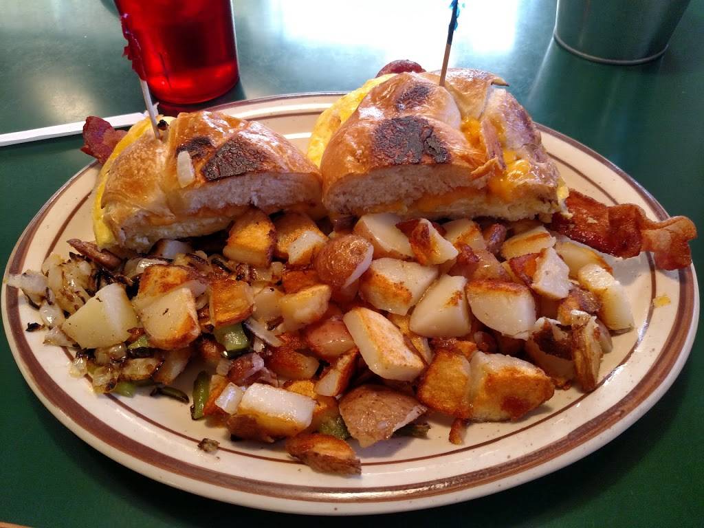 Skillet Cafe | restaurant | 4646 Phelan Rd, Phelan, CA 92371, USA | 7608682298 OR +1 760-868-2298