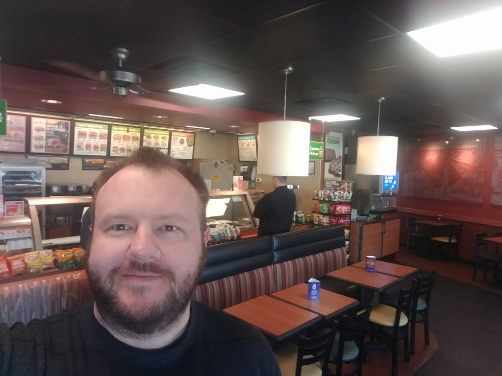 Subway | meal takeaway | 981 Front Rd, Windsor, ON N9J 2A5, Canada | 5197346927 OR +1 519-734-6927