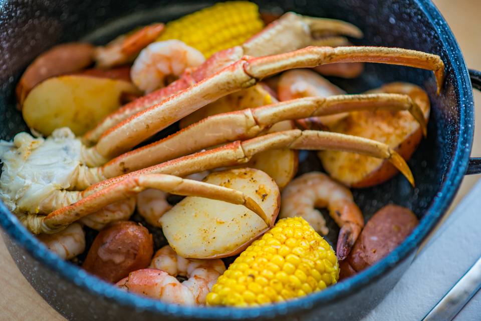 Oceans Edge Restaurant & Event Center | restaurant | 2000 New River Inlet Rd #2701, North Topsail Beach, NC 28460, USA | 9103280582 OR +1 910-328-0582