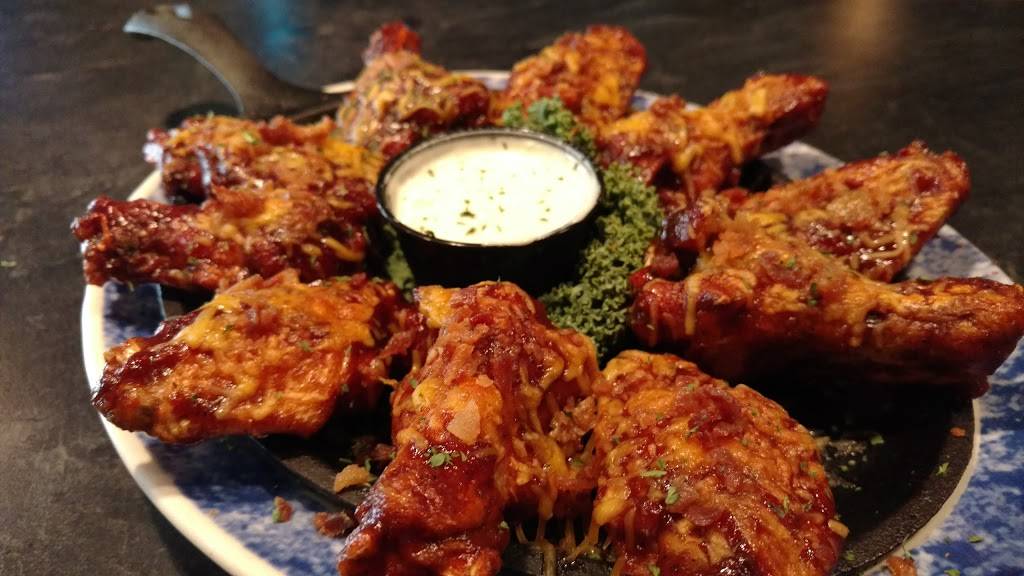 Scallywags Grub & Spirits | restaurant | 6558 Old Lake Shore Rd, Derby, NY 14047, USA | 7169474111 OR +1 716-947-4111