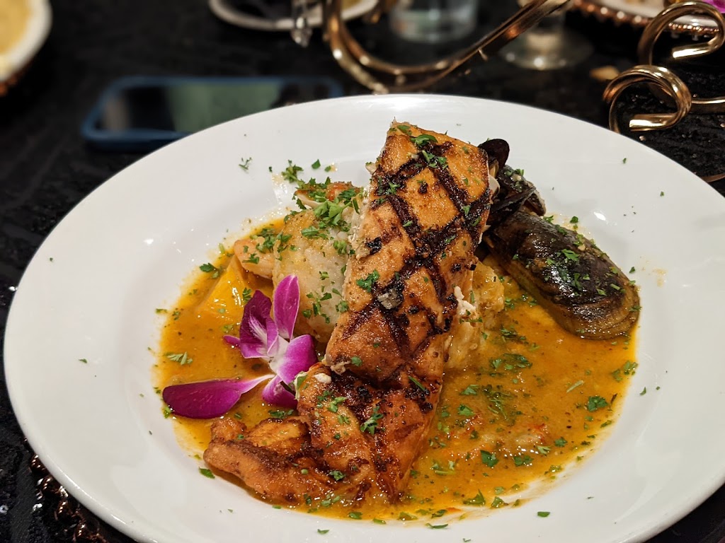 Ella Bs Restaurant | restaurant | 1004 N Collins St, Arlington, TX 76011, USA | 2142880186 OR +1 214-288-0186