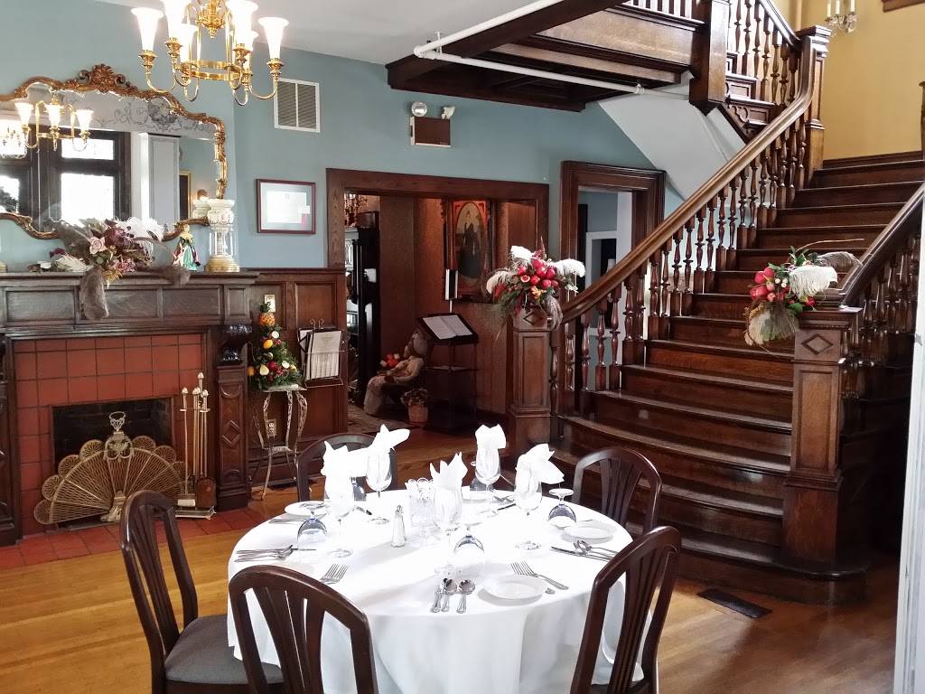 Twelve Oaks Restaurant & Tavern | restaurant | 815 Water St, Brownsville, PA 15417, USA | 7247853200 OR +1 724-785-3200