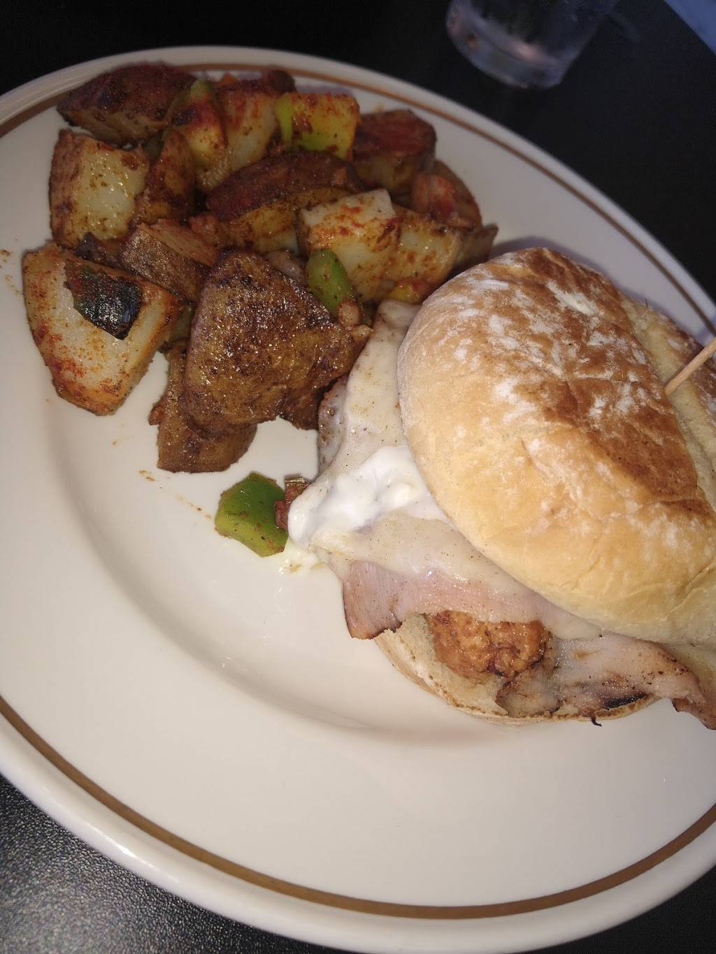 Aunt Cissys Kitchen and Catering | restaurant | 2824 N OConnor Rd, Irving, TX 75062, USA | 4695947355 OR +1 469-594-7355