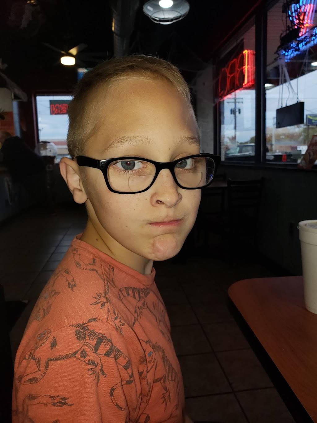 King Gyros | restaurant | 5500 Broadway, Merrillville, IN 46410, USA | 2199804949 OR +1 219-980-4949