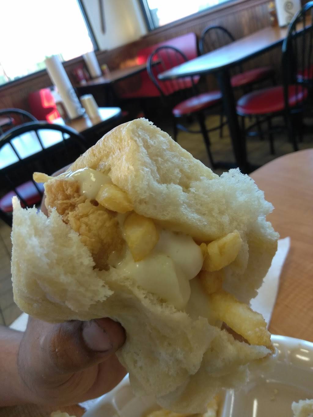 Bushs Chicken | restaurant | 1332 SE Military Dr, San Antonio, TX 78214, USA | 2109221993 OR +1 210-922-1993