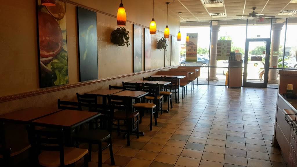 Subway Restaurants | restaurant | 11660 Royal Oaks Club Dr, Houston, TX 77082, USA | 2814960669 OR +1 281-496-0669