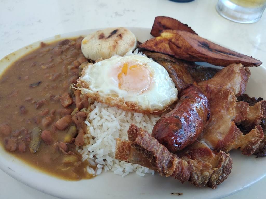 Las Delicias Colombianas | restaurant | 15000 Collins Ave, Miami Beach, FL 33154, USA | 3059471661 OR +1 305-947-1661