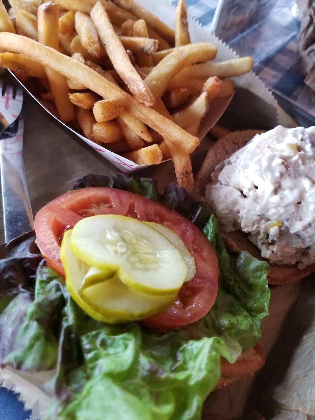 Marks Feed Store | restaurant | 6501 Bardstown Rd, Louisville, KY 40291, USA | 5024420808 OR +1 502-442-0808