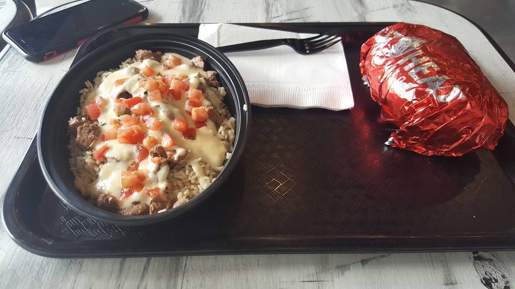 Hot Head Burritos | restaurant | 2000 Lincoln Way E, Massillon, OH 44646, USA | 3308096010 OR +1 330-809-6010