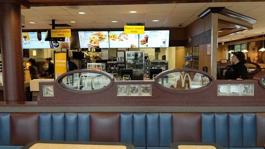 McDonalds | cafe | 178 Summer St, Kingston, MA 02364, USA | 7815859234 OR +1 781-585-9234