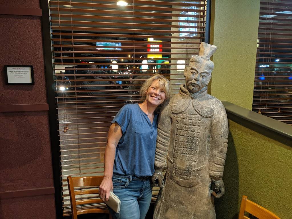 HuHot Mongolian Grill | restaurant | 990 S 72nd St, Omaha, NE 68114, USA | 4029339550 OR +1 402-933-9550