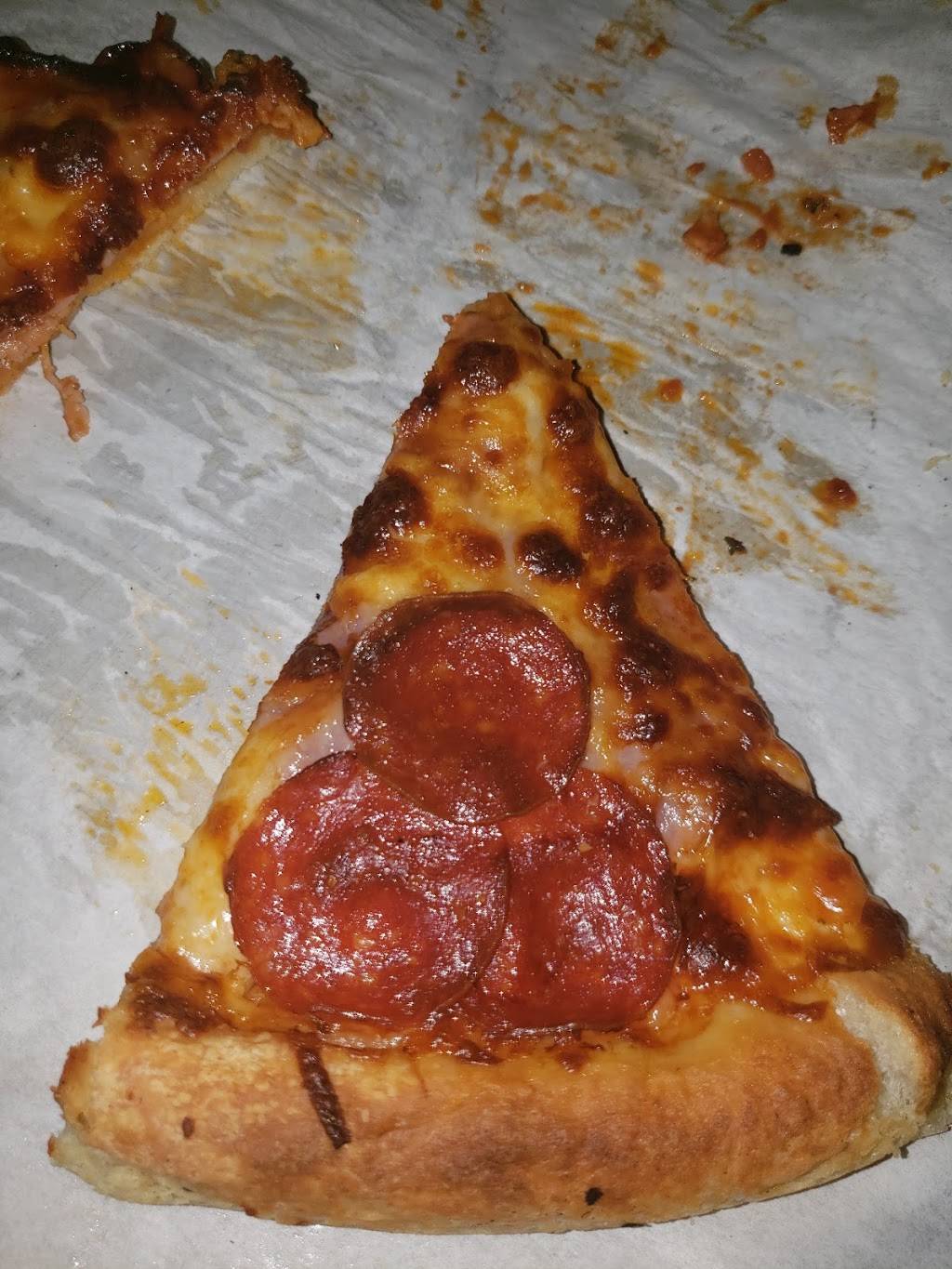 Strikers | restaurant | 2617 Mahoning Ave, Youngstown, OH 44509, USA | 3307927675 OR +1 330-792-7675