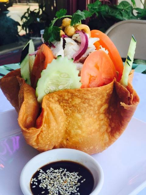 Thai Silk Restaurant | restaurant | 1506 E Broadway, Long Beach, CA 90802, USA | 5626282424 OR +1 562-628-2424