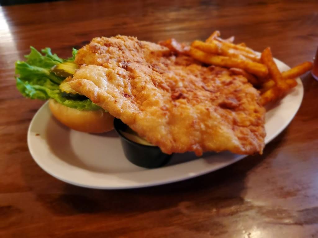 Mallards Roadhouse | restaurant | 201 MO-7, Clinton, MO 64735, USA | 6608853824 OR +1 660-885-3824