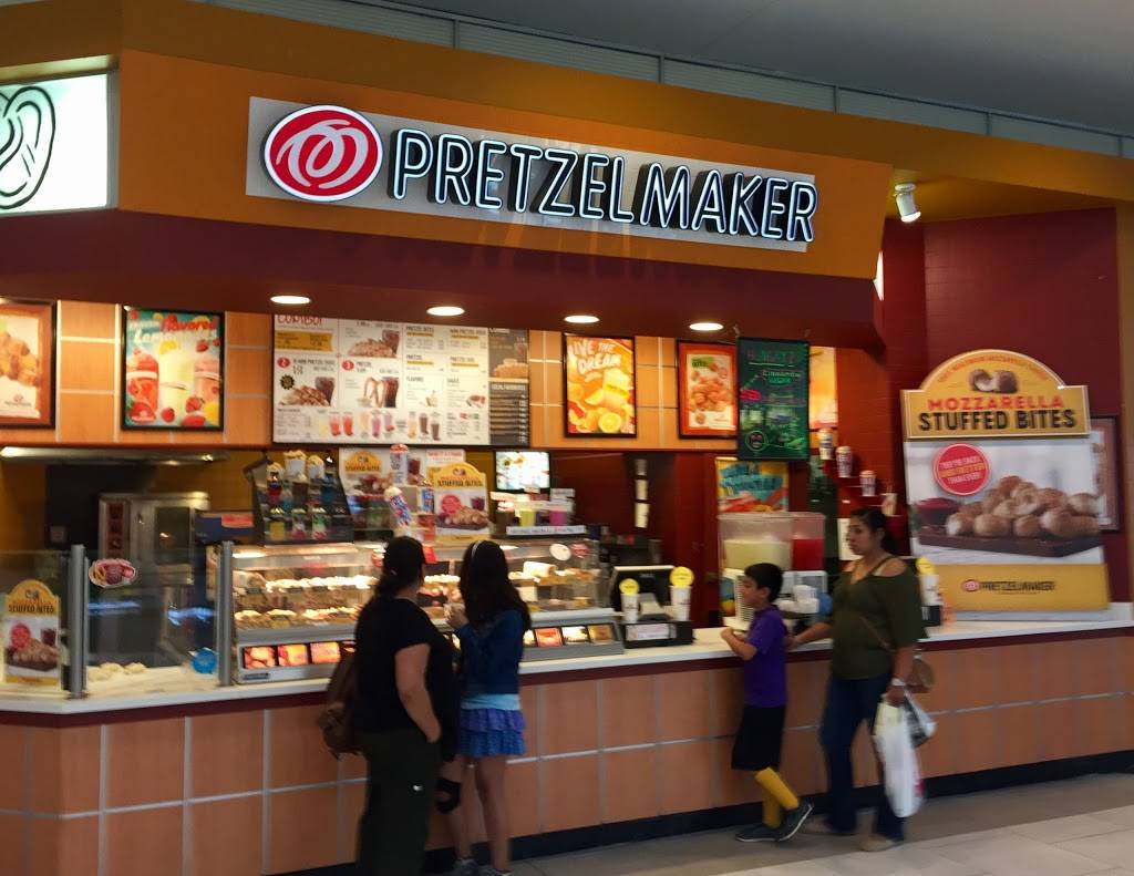 Pretzelmaker | restaurant | INGRAM PARK MALL, 6301 Northwest Loop 410, San Antonio, TX 78238, USA | 2106477910 OR +1 210-647-7910
