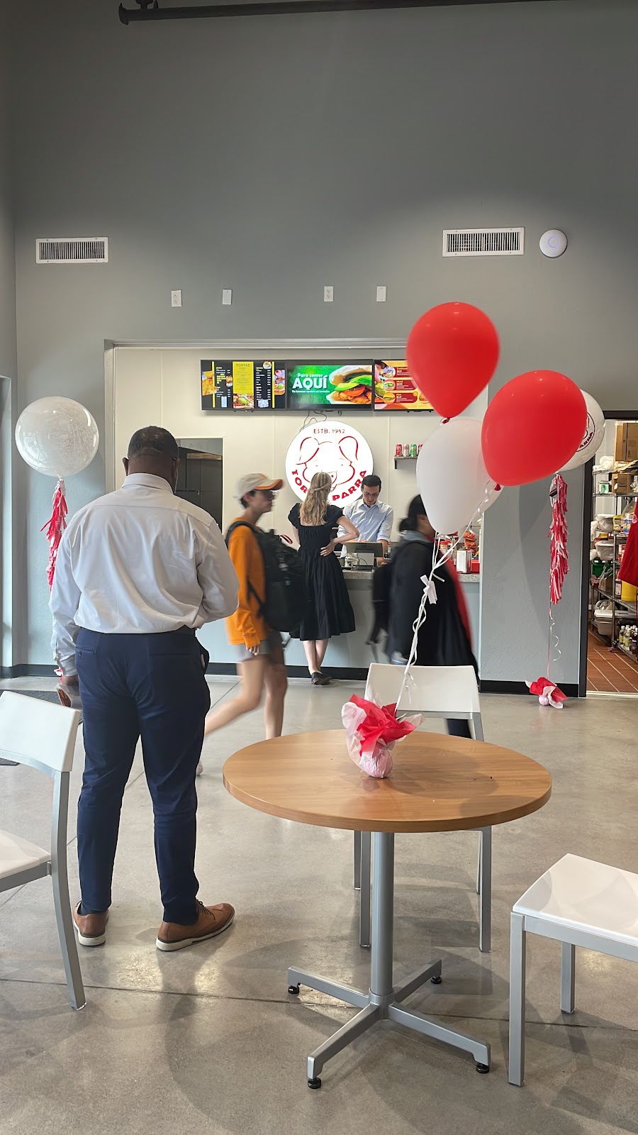 Tortas Parra USA | restaurant | 404 Arizona Ave, El Paso, TX 79902, USA | 9152170446 OR +1 915-217-0446