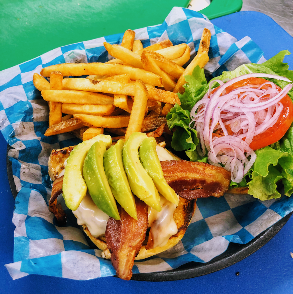 Fifth Avenue Streatery | restaurant | 846 E 5th Ave, Mt Dora, FL 32757, USA | 3527203328 OR +1 352-720-3328