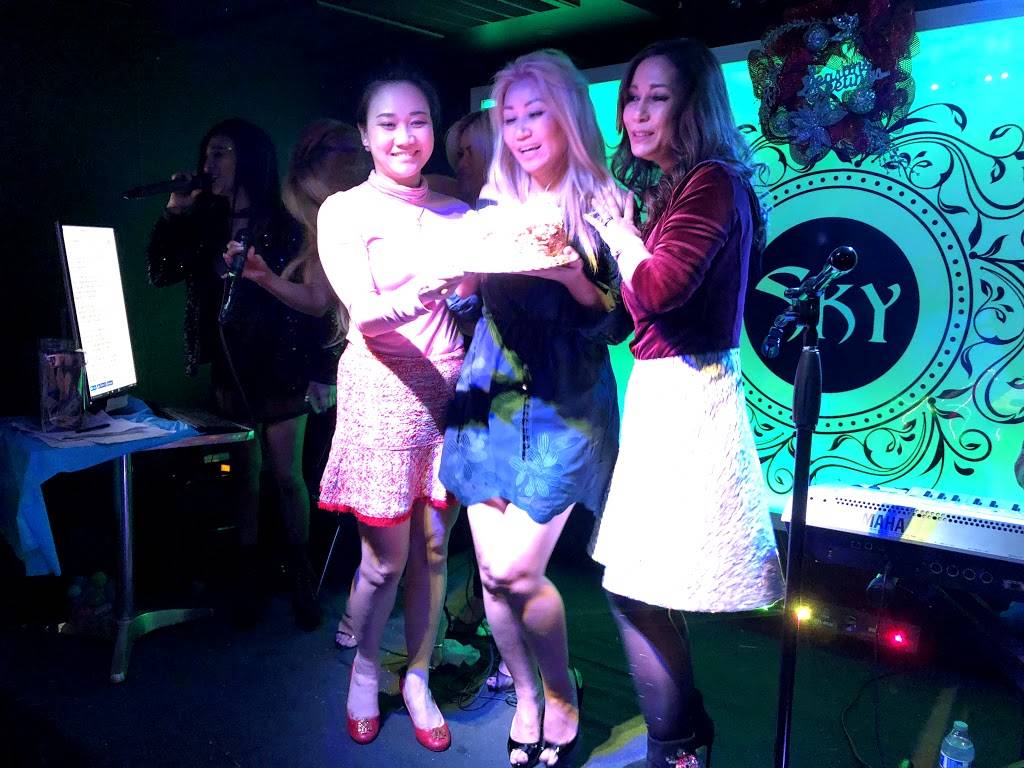 Sky Restaurant | restaurant | 10161 Westminster Ave, Garden Grove, CA 92843, USA | 7148890575 OR +1 714-889-0575