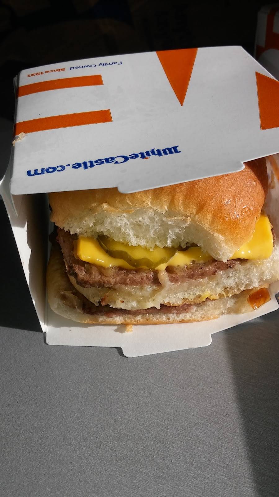 White Castle | restaurant | 6901 Pendleton Pike, Indianapolis, IN 46226, USA | 3175456564 OR +1 317-545-6564