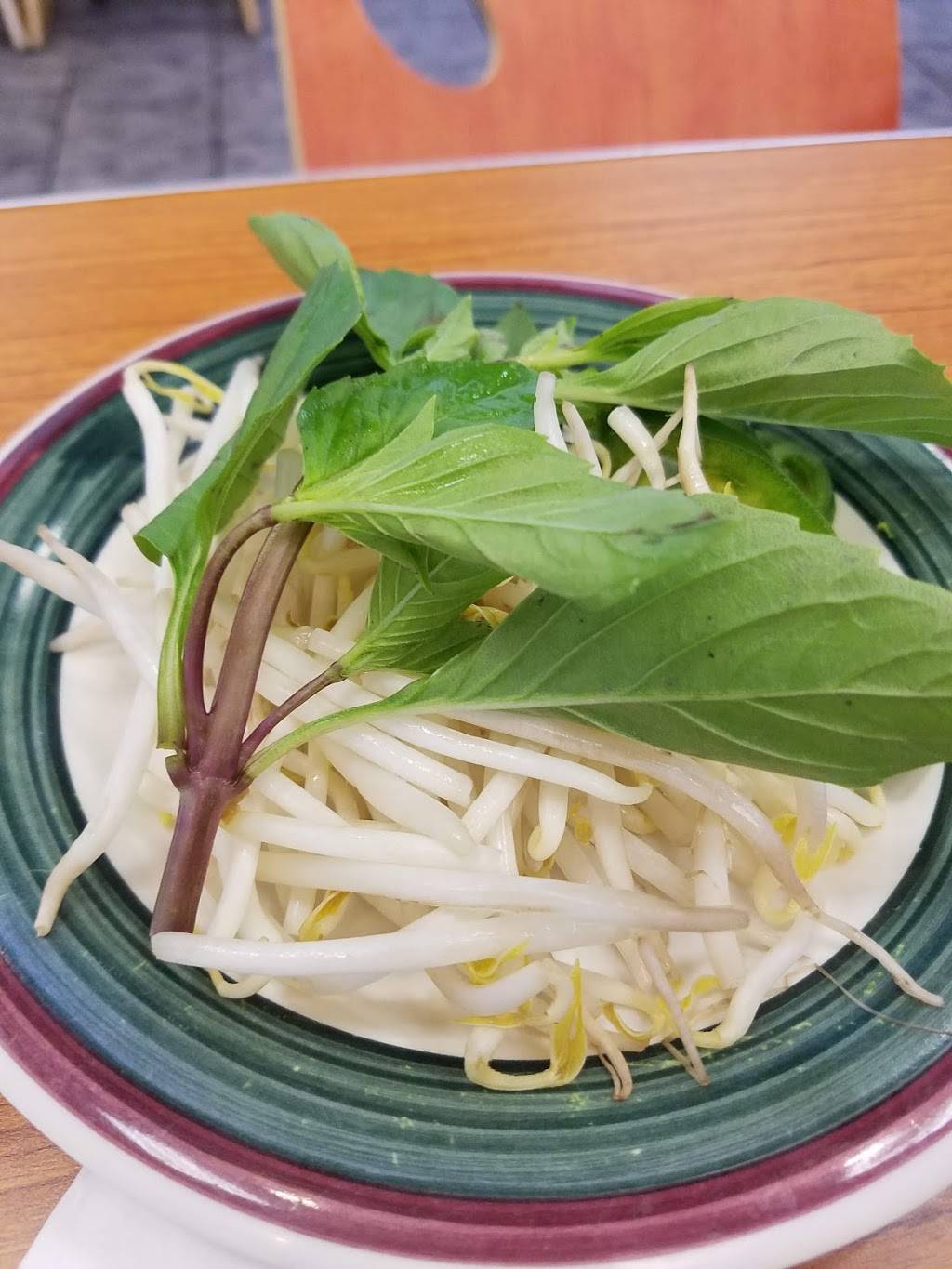 Flaming Kitchen Pho | restaurant | 2130 E Arbors Dr #125, Charlotte, NC 28262, USA | 9802997992 OR +1 980-299-7992