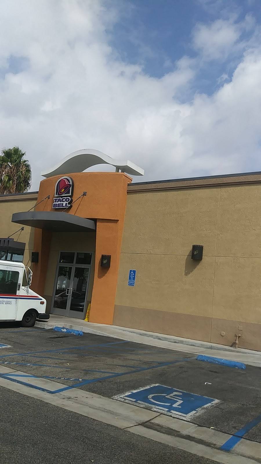 Taco Bell | meal takeaway | 13410 Rosecrans Ave, Norwalk, CA 90650, USA | 5622299991 OR +1 562-229-9991