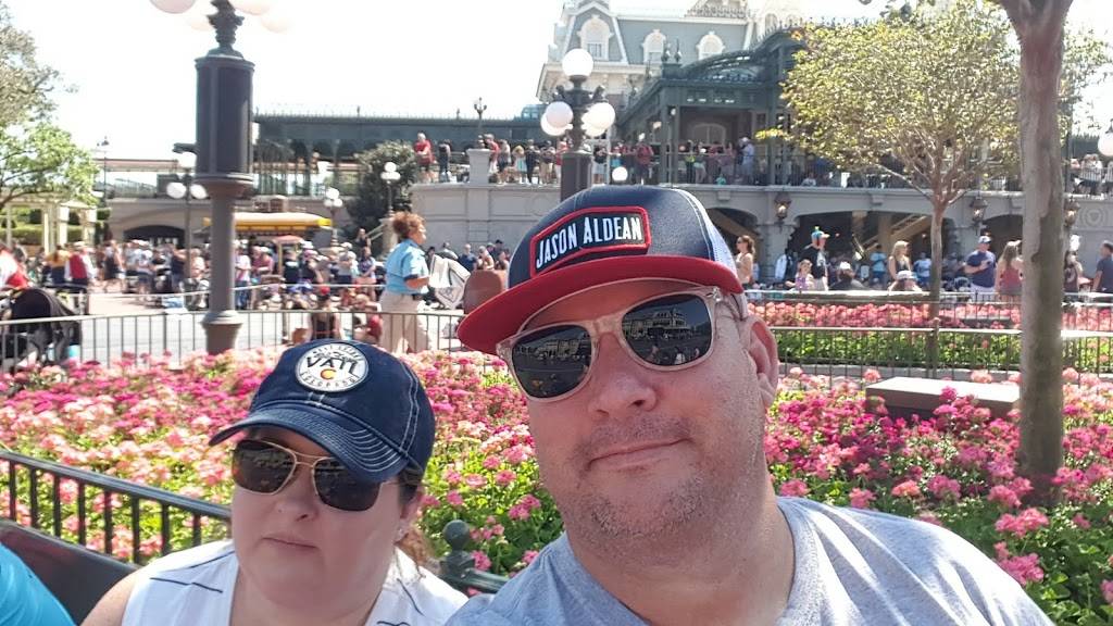 Tesoro Cove | restaurant | 14651 Chelonia Pkwy, Orlando, FL 32821, USA | 4073902300 OR +1 407-390-2300