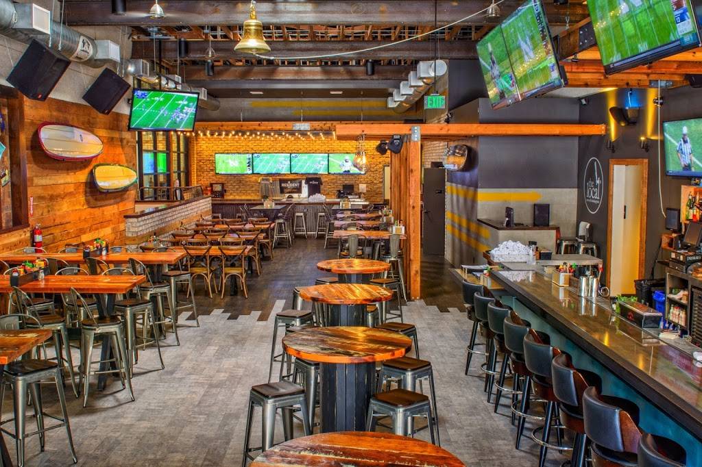The Local Eatery & Drinking Hole | restaurant | 1065 Fourth Ave, San Diego, CA 92101, USA | 6192314447 OR +1 619-231-4447