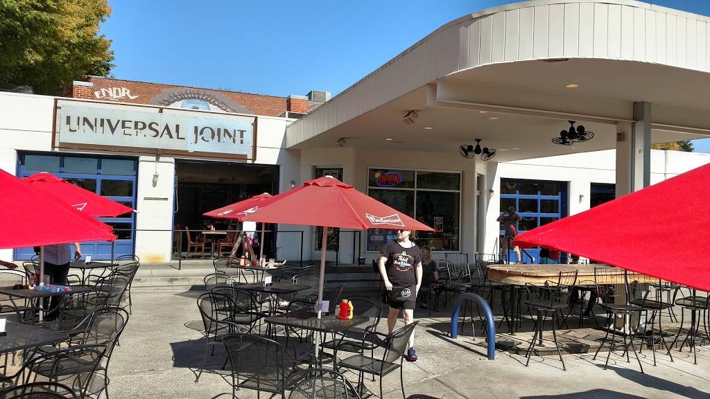 Universal Joint | restaurant | 532 Lookout St, Chattanooga, TN 37403, USA | 4234683725 OR +1 423-468-3725