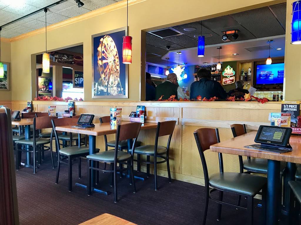 Applebees Grill + Bar | restaurant | 2433 Hwy. 3, South, Northfield, MN 55057, USA | 5076458955 OR +1 507-645-8955