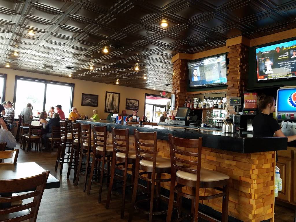Lumberyard Bar & Grill | restaurant | 1651 N Central Ave, Marshfield, WI 54449, USA | 7153871920 OR +1 715-387-1920